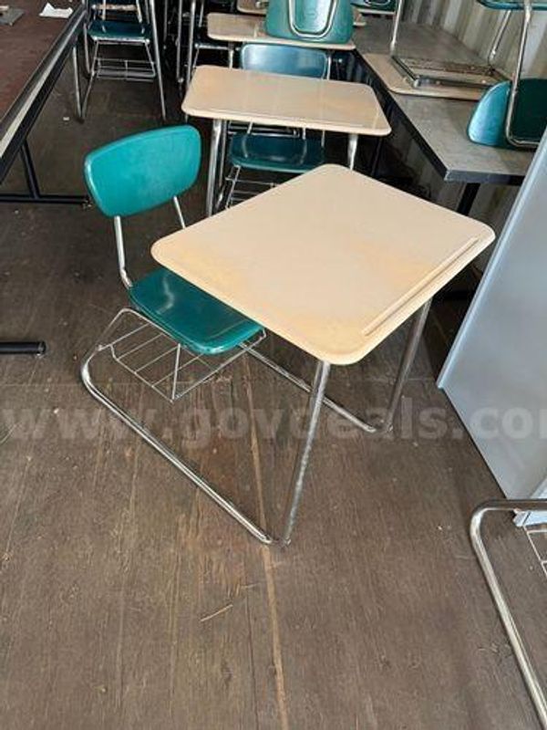 Composite Sled Desks (222828 TM)