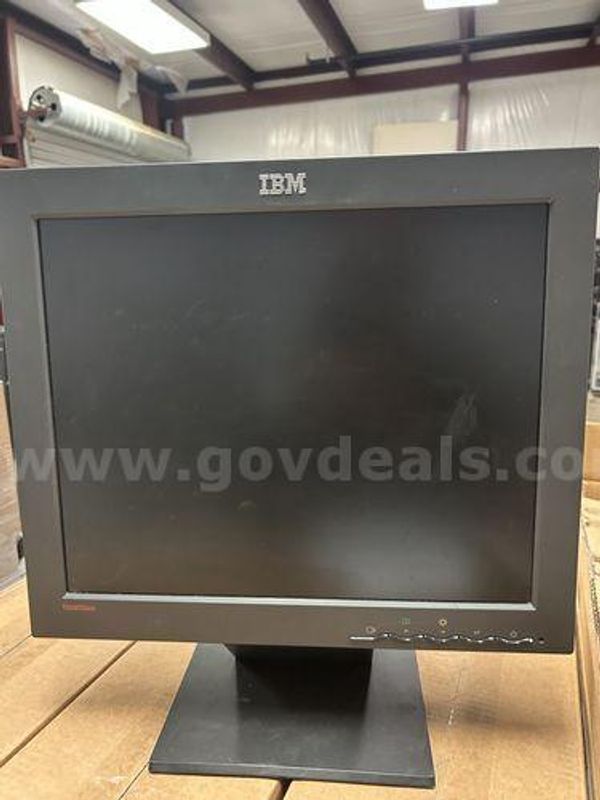 Monitors With Stands (223039 Nb)