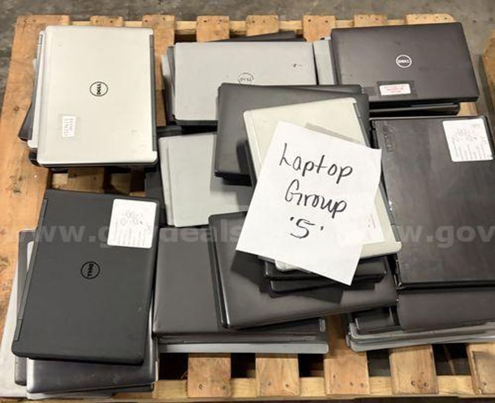 Laptops** NO Hard Drives ** (223224 AJ)