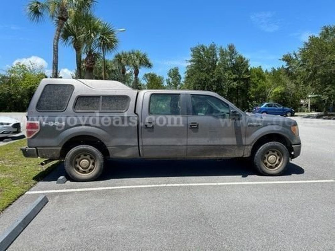2011 Ford F-150 (221837 AJ)