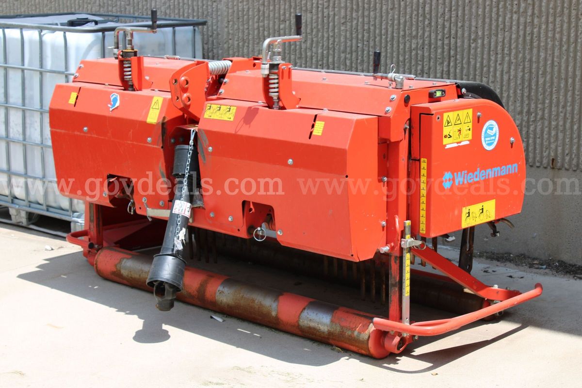 Wiedenmann Terra Spike GXi8 Field Aerator