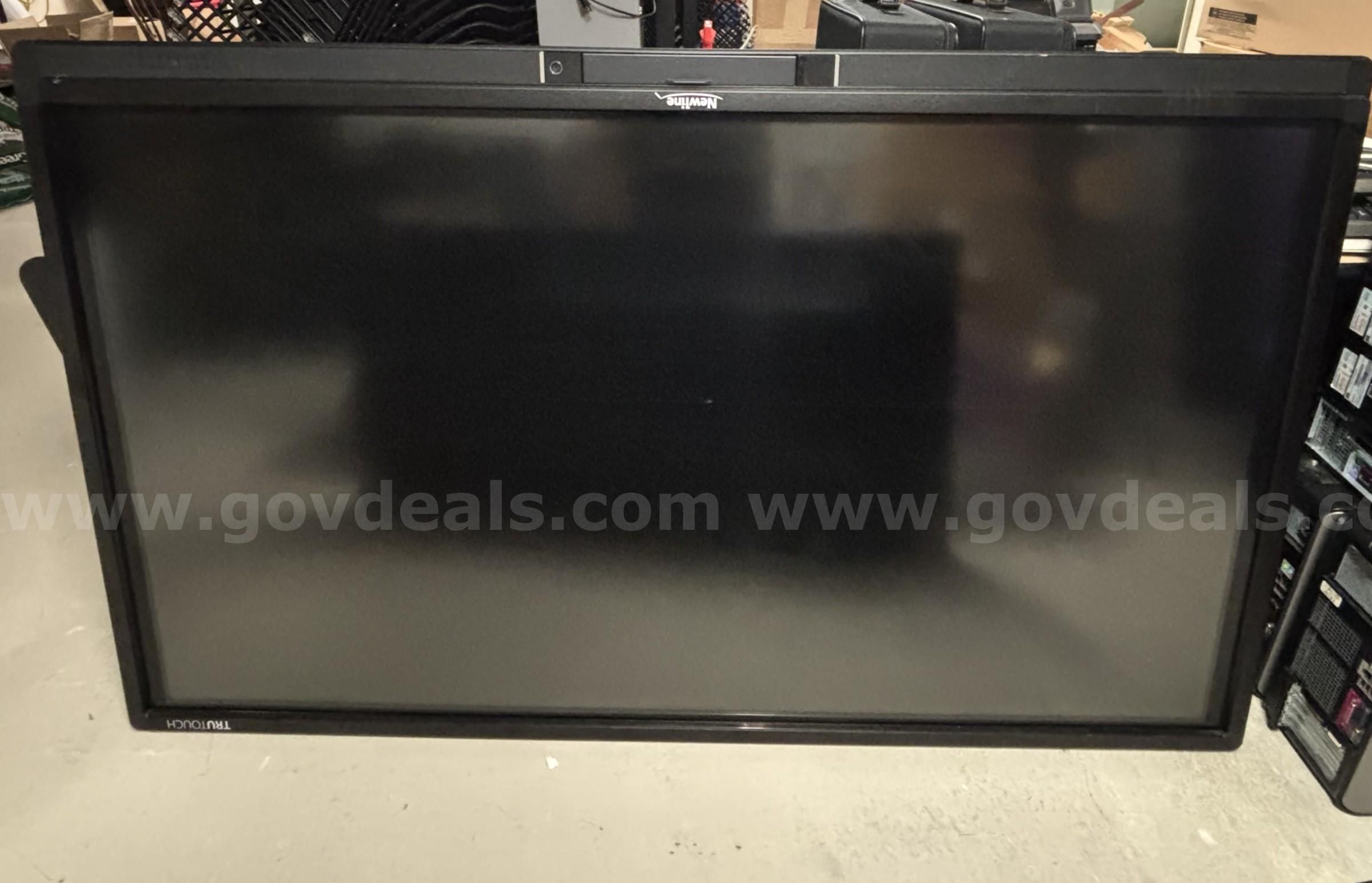 (Damaged) NewLine Touch Screen