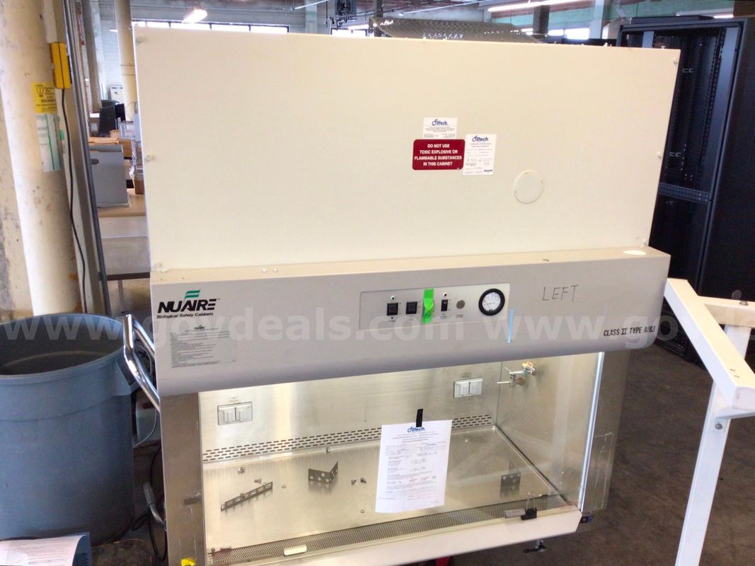 Nuaire NU-425-400 Bio Safety Cabinet