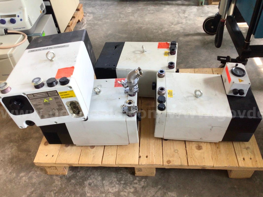 Lot of Leybold SV16 Vacuum Pumps