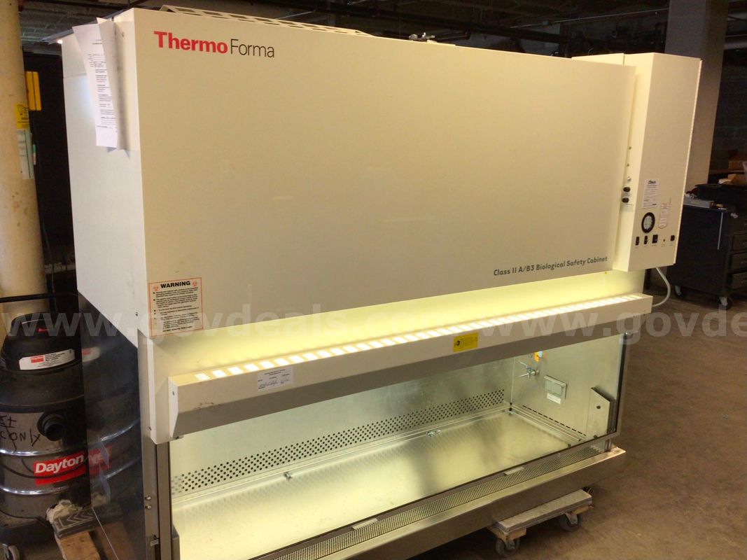 Thermo Forma 1286 Class A/B3 Bio-Safety Cabinet