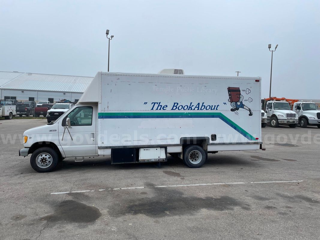 1998 Ford E450 Bookmobile