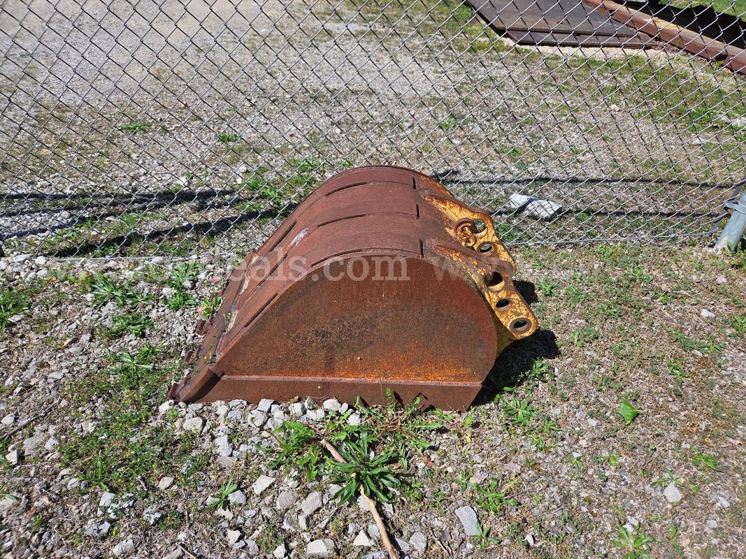 24" Standard Pin On Bucket To Fit Jd 310d Backhoe