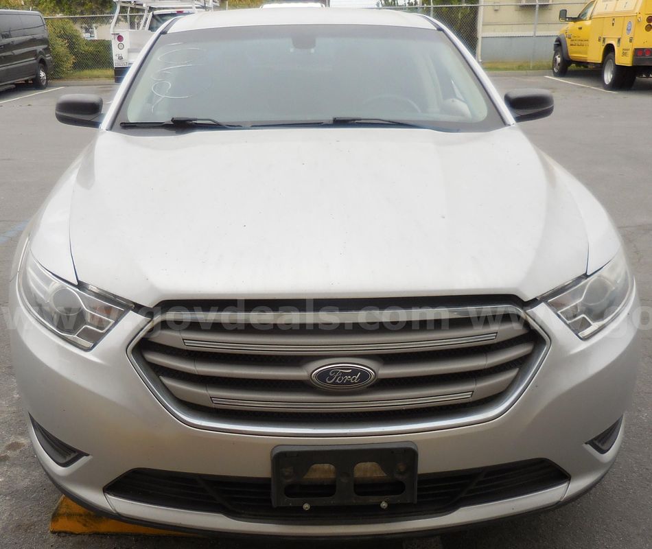 2016 Ford Taurus