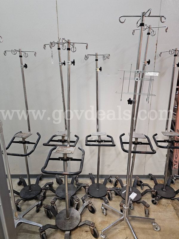 IV poles - lot of 11