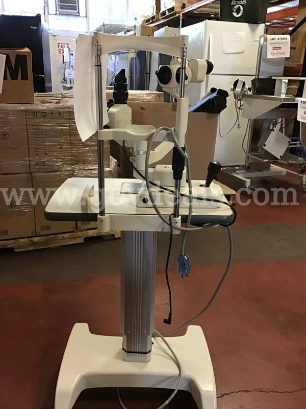 Topcon SL-D4 Slit Lamp on Power Lift Table