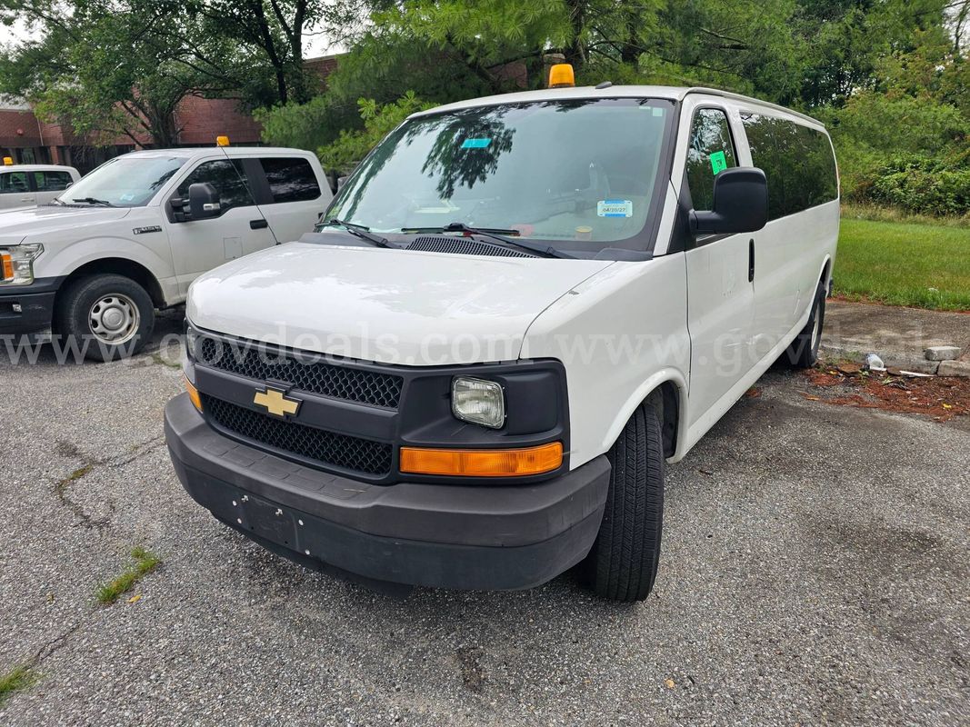 2015 Chevrolet Express - Clean Title