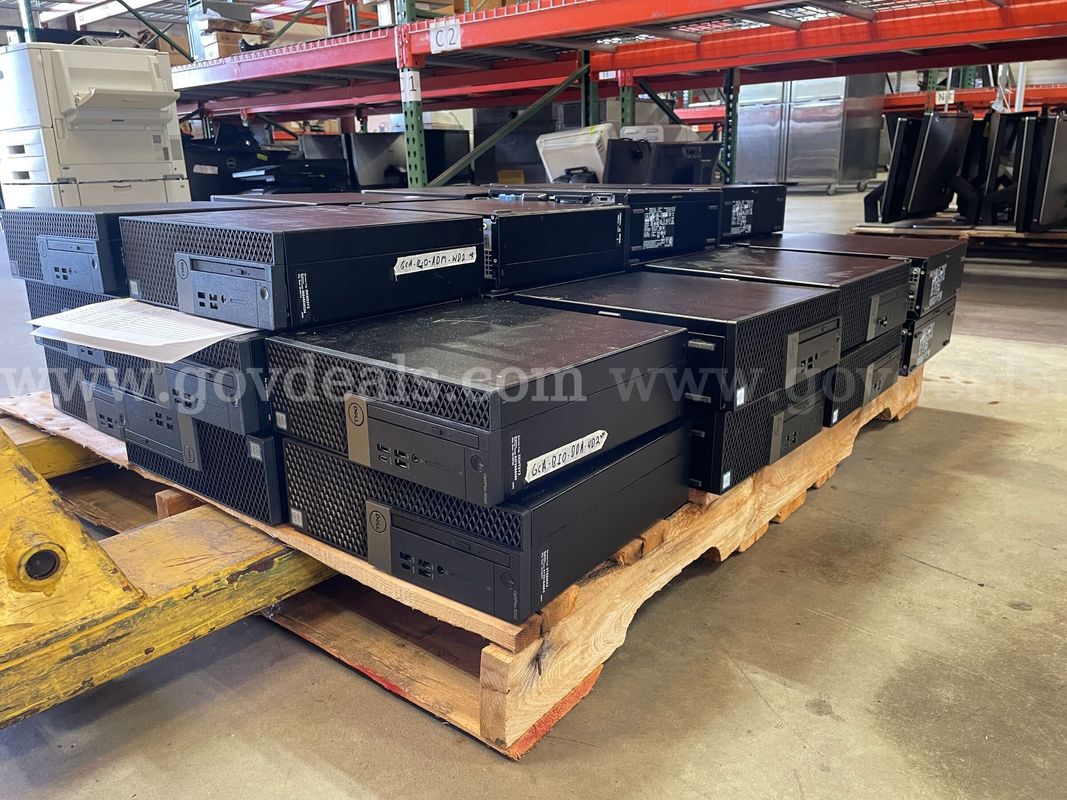 1 LOT OF Dell OptiPlex Units