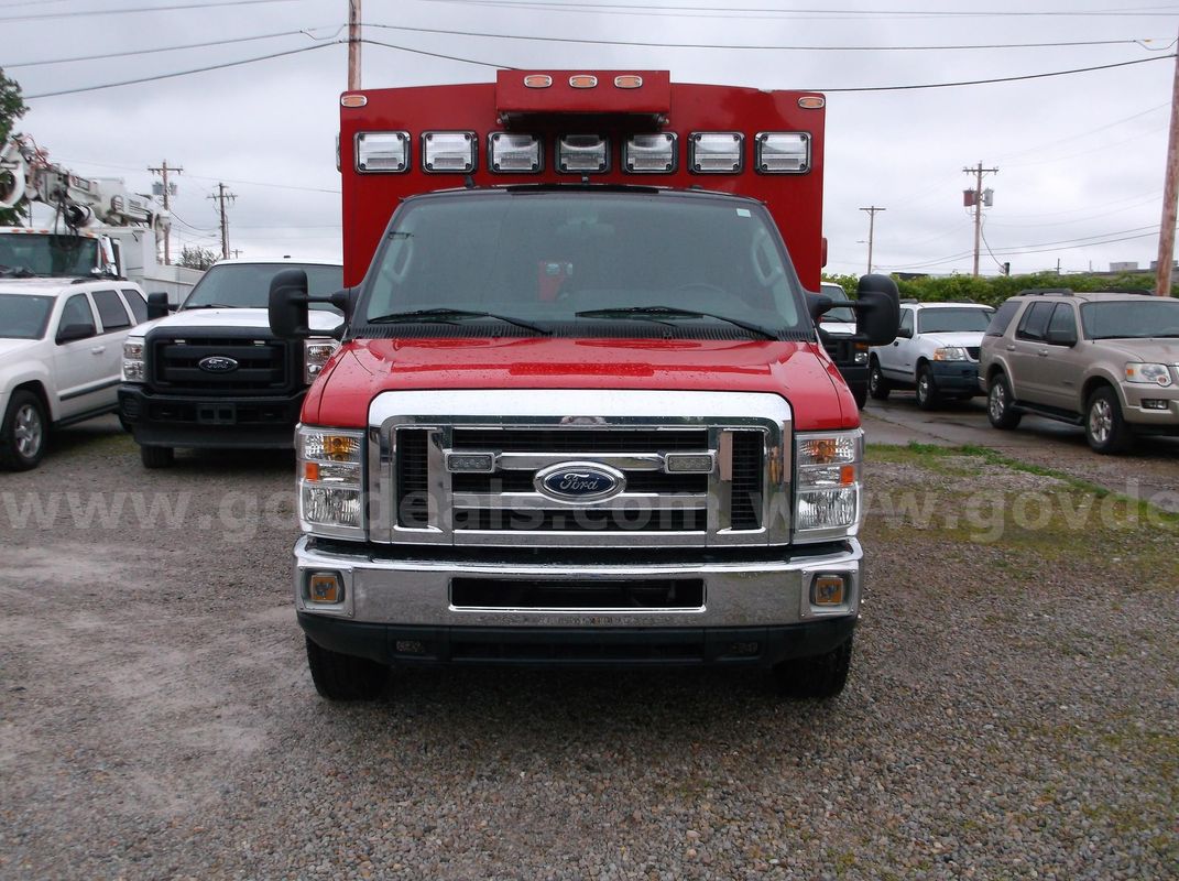 2014 Ford Econoline Ambulance W/ Stryker Cot and Load System