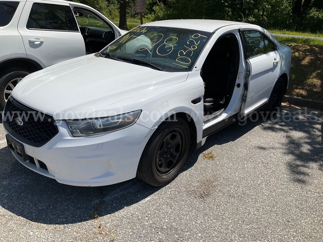 2019 Ford Taurus