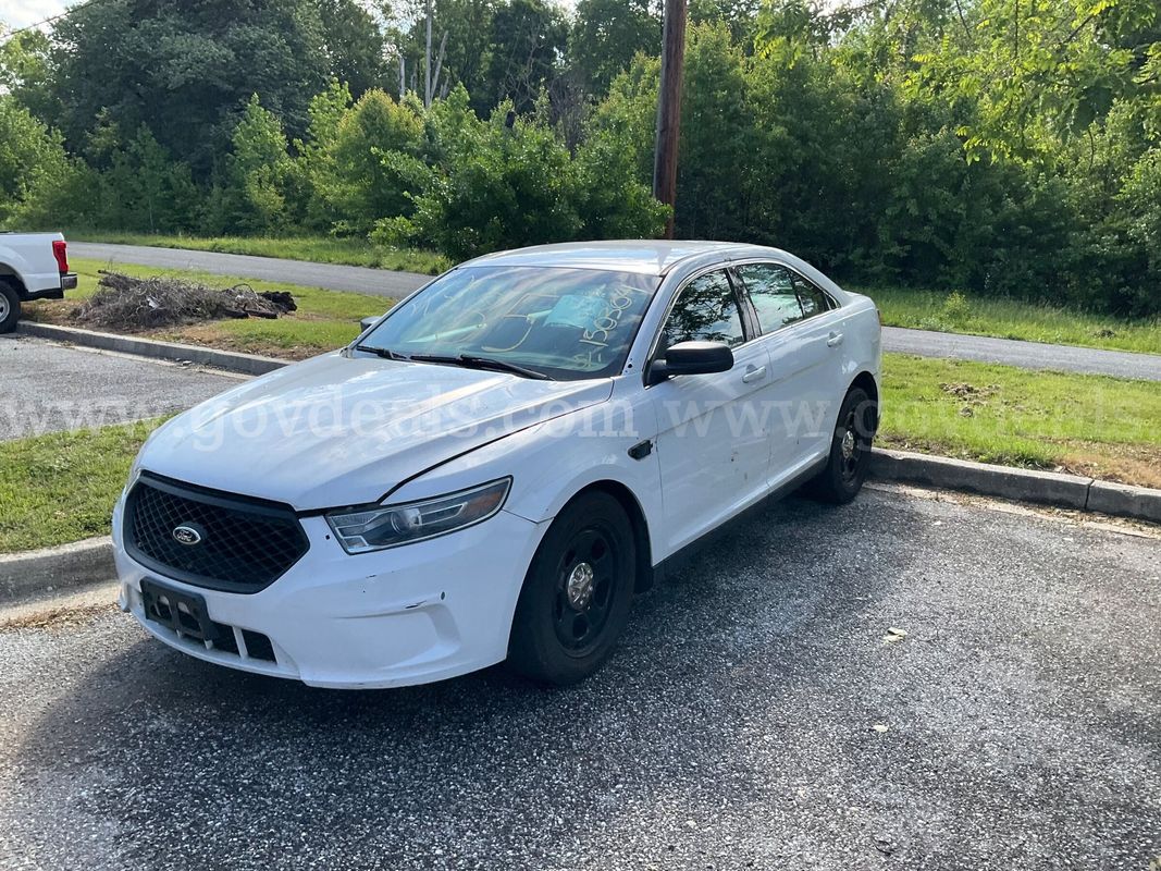 2015 Ford Taurus