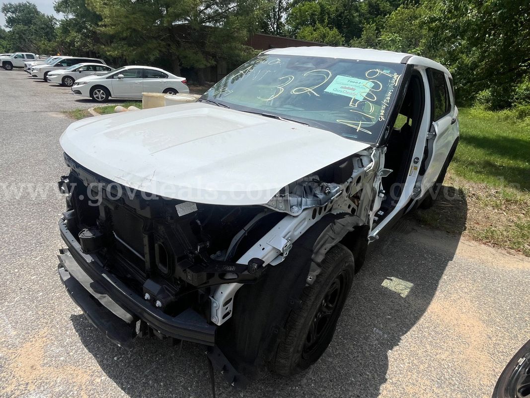 2025 Ford Explorer-Salvage Title