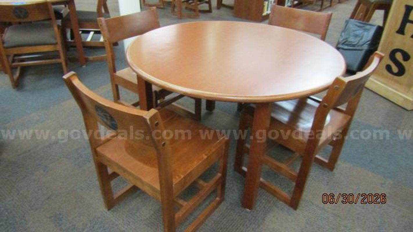 4' round table and 4 chairs