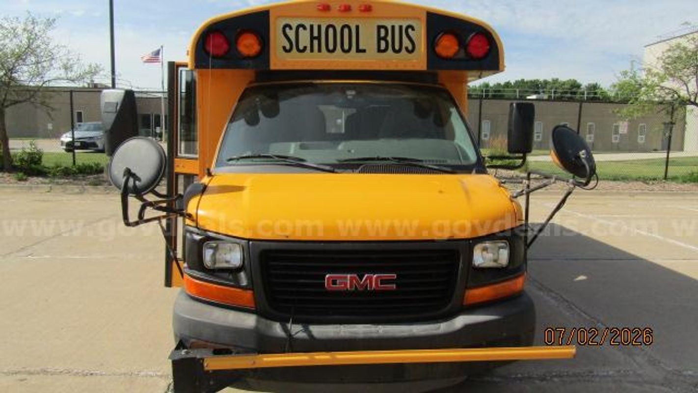 School bus - 2010 GMC