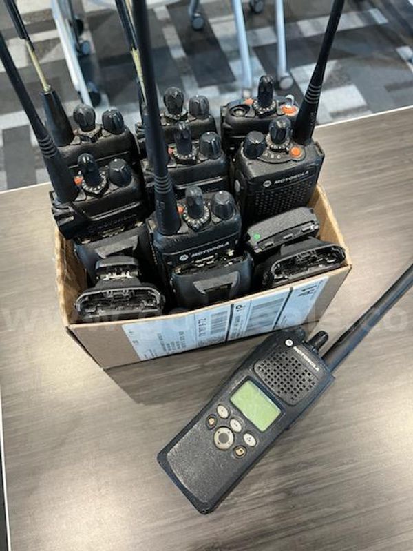 USED 8 – Motorola XTS2500 Radios with 5 batteries – may/may not work