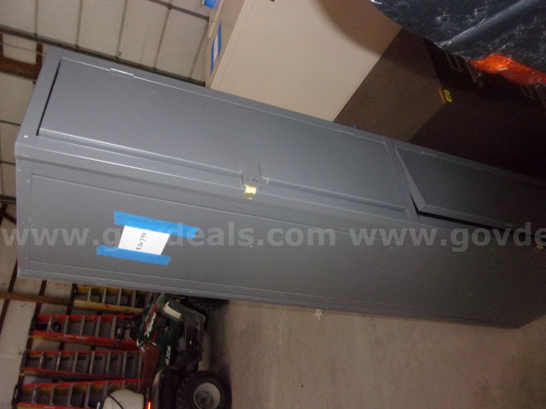 Two door locker