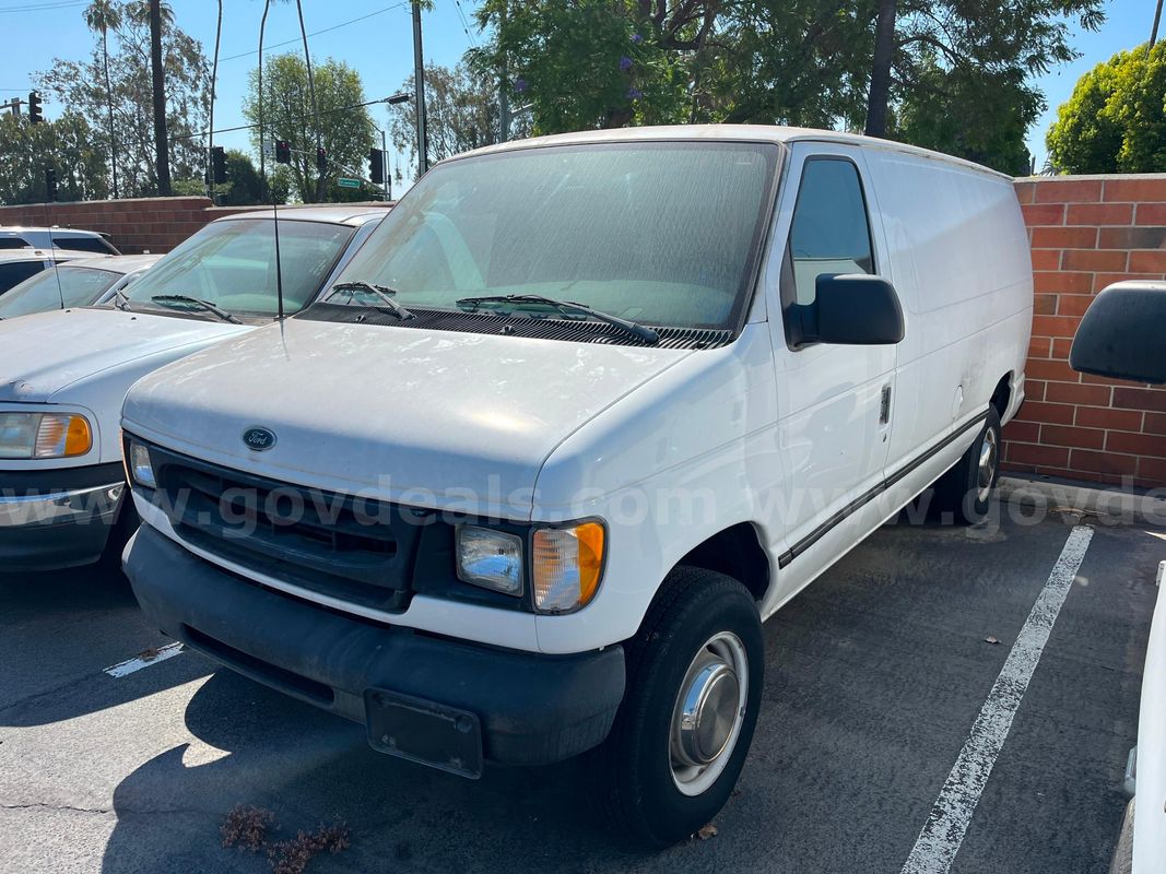 2001 Ford E250