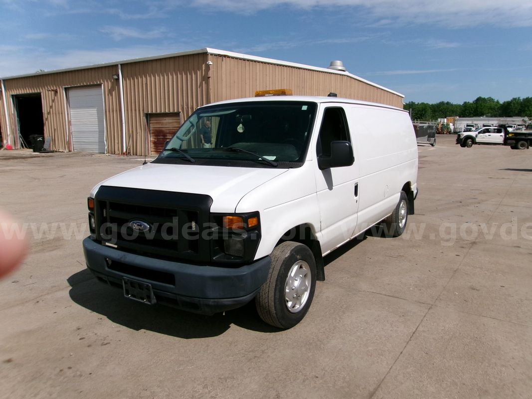 2011 Ford Econoline CARGO VAN, 4.6L V8 SOHC 16V