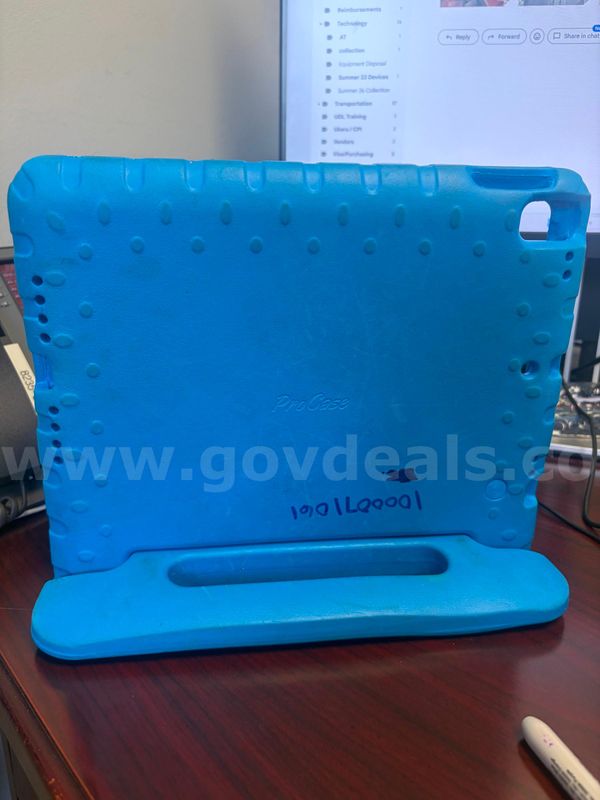 Ipad 7 cases Qty 2