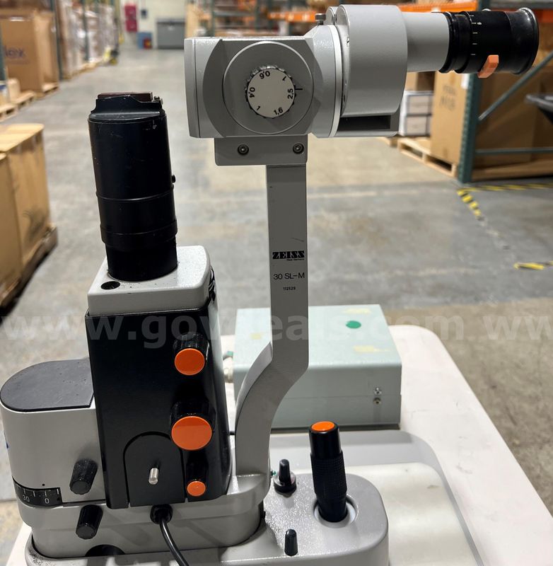 Carl Zeiss SL 30-M Slit Lamp