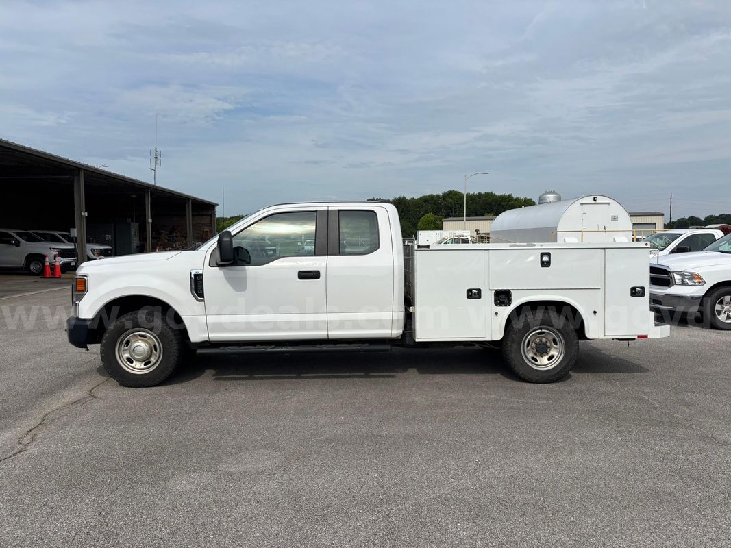 2021 Ford F-250 Super Duty 2WD SuperCab with Knapheide Service Body
