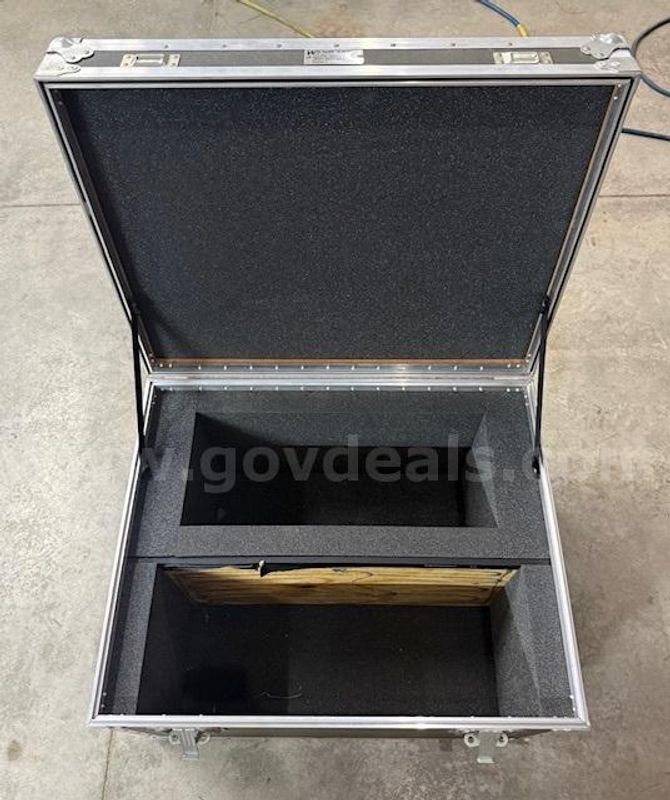 Storage Container (Lot 1)