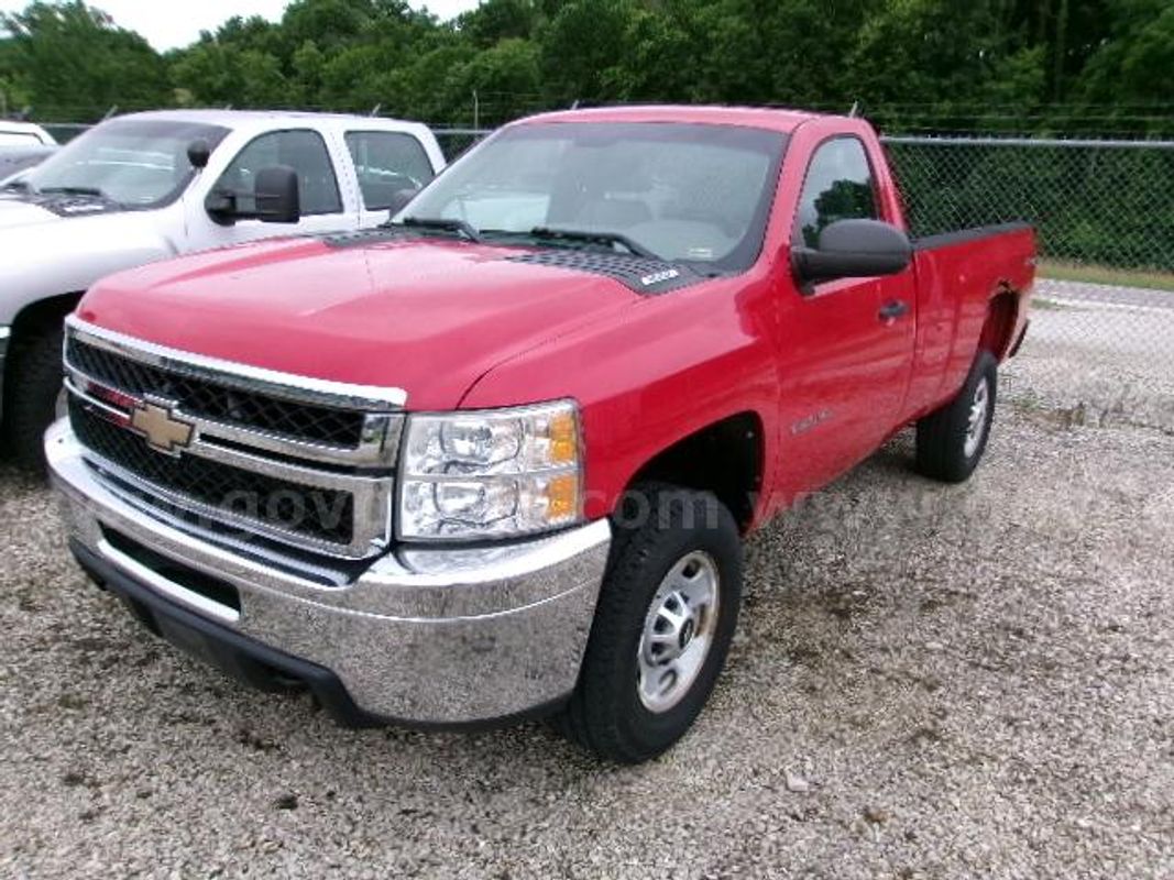 2011 Chevrolet Silverado 2500 HD Reg Cab LT 4WD; (62,269 Miles)