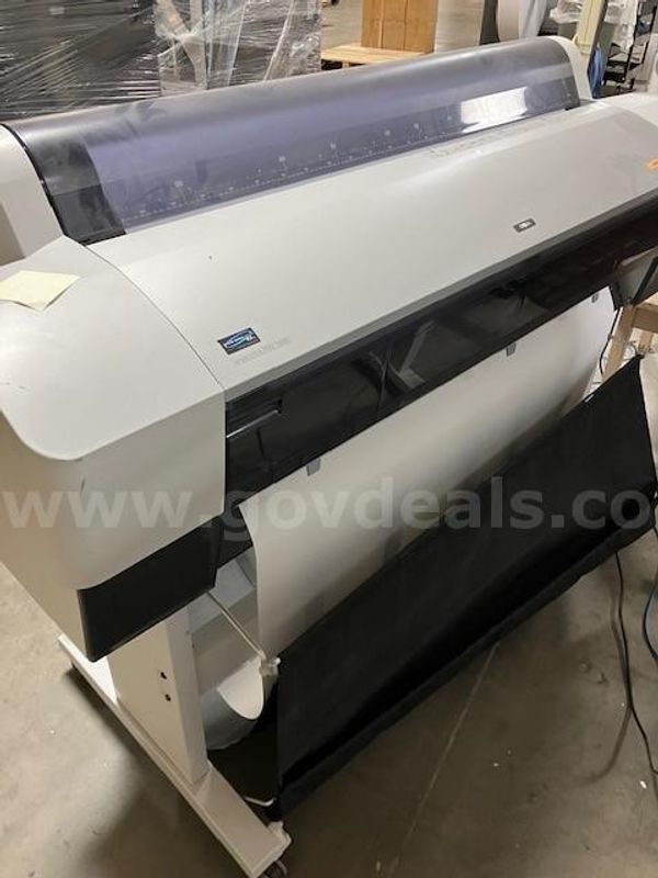 Lot of (1) Epson Stylus Pro 9880 Printer.