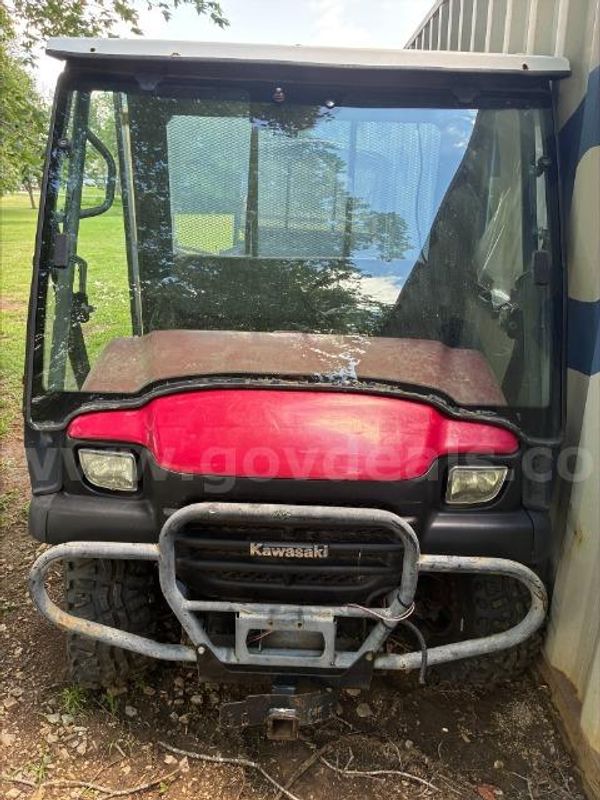 2008 Kawasaki Mule 3010 4WD.