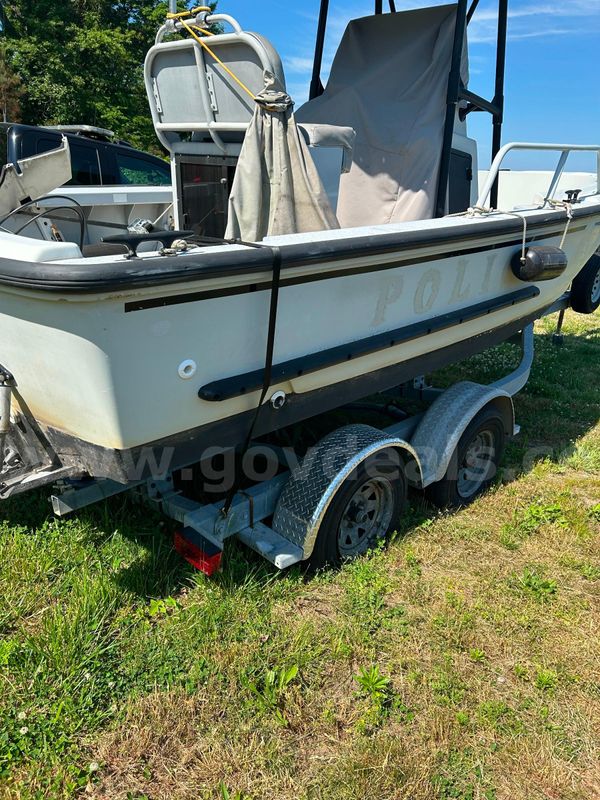 2008 Boston Whaler Boat, Trailer And Motor