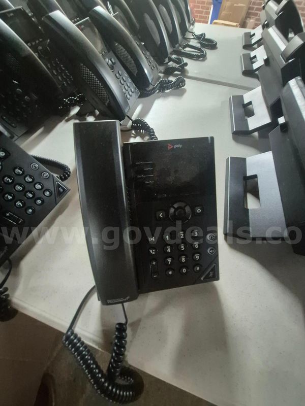 Lot of 15 Polycom vvx250 phones
