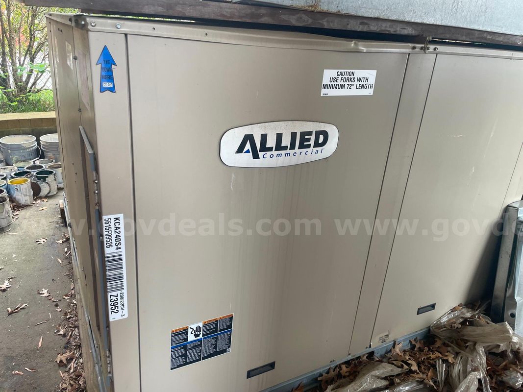 Rooftop HVAC Unit (Cool Only)