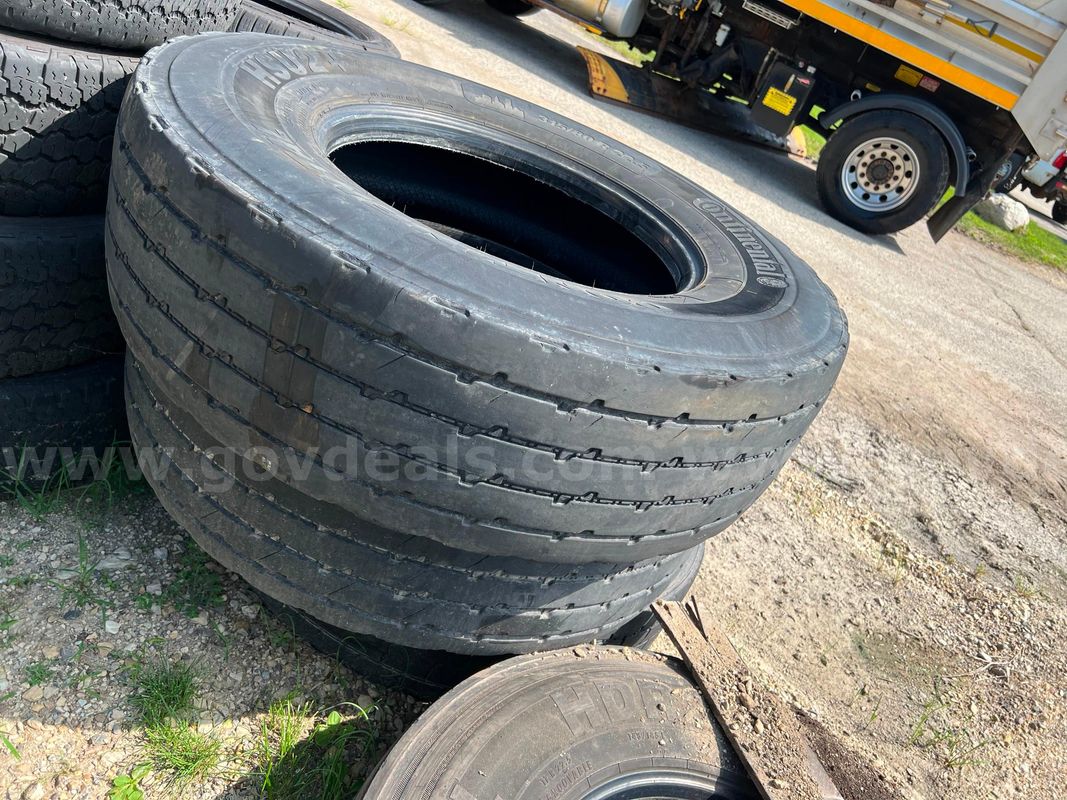 Two 315/80R22.5 Steer tires