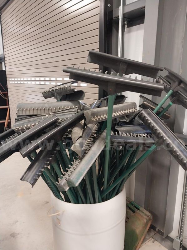 Bunker rakes
