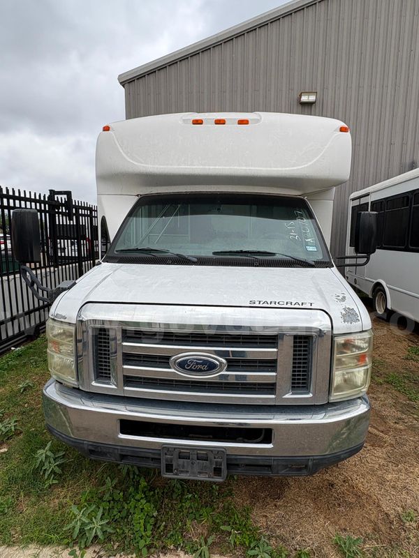 2013 Ford Econoline Bus (Video Attached)