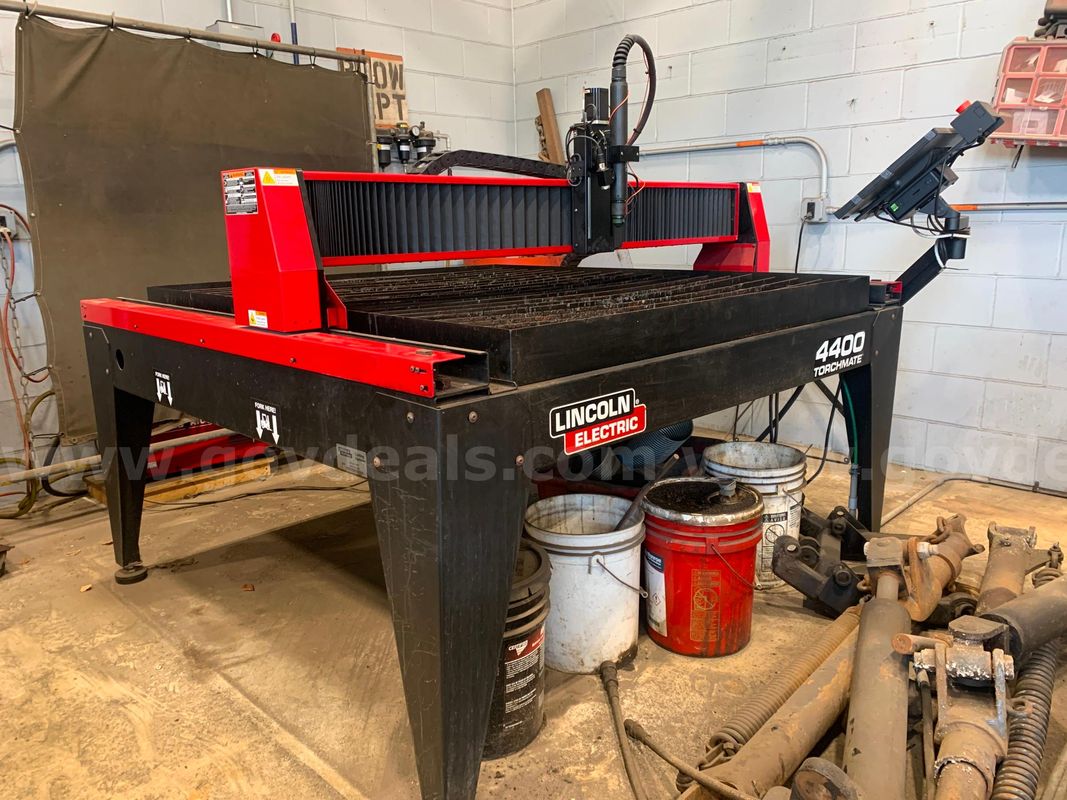2017 Lincoln Torchmate 4400 CNC Plasma Cutting Table