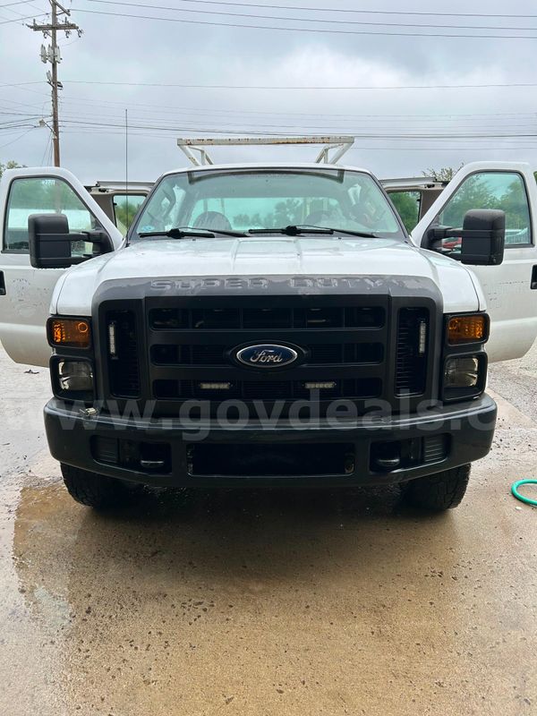 2009 Ford F-250 SD XL SuperCab 4WD