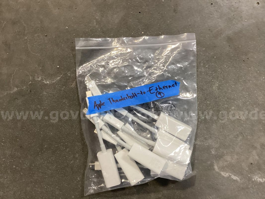 Adaptors/ Cables (lot of 9)