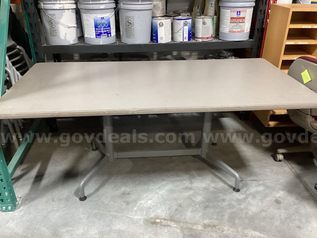 Table Laminated Top Metal Legs