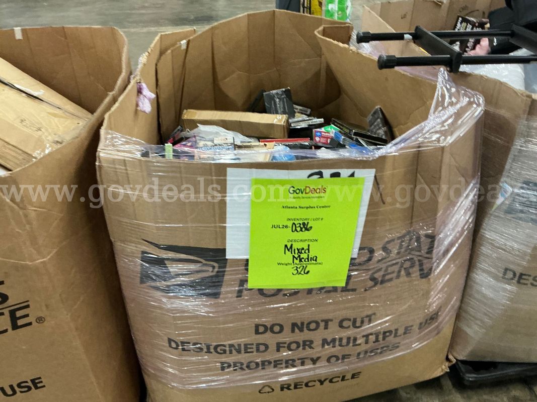 Media: "used' Mixed Media (JUL26-0386)