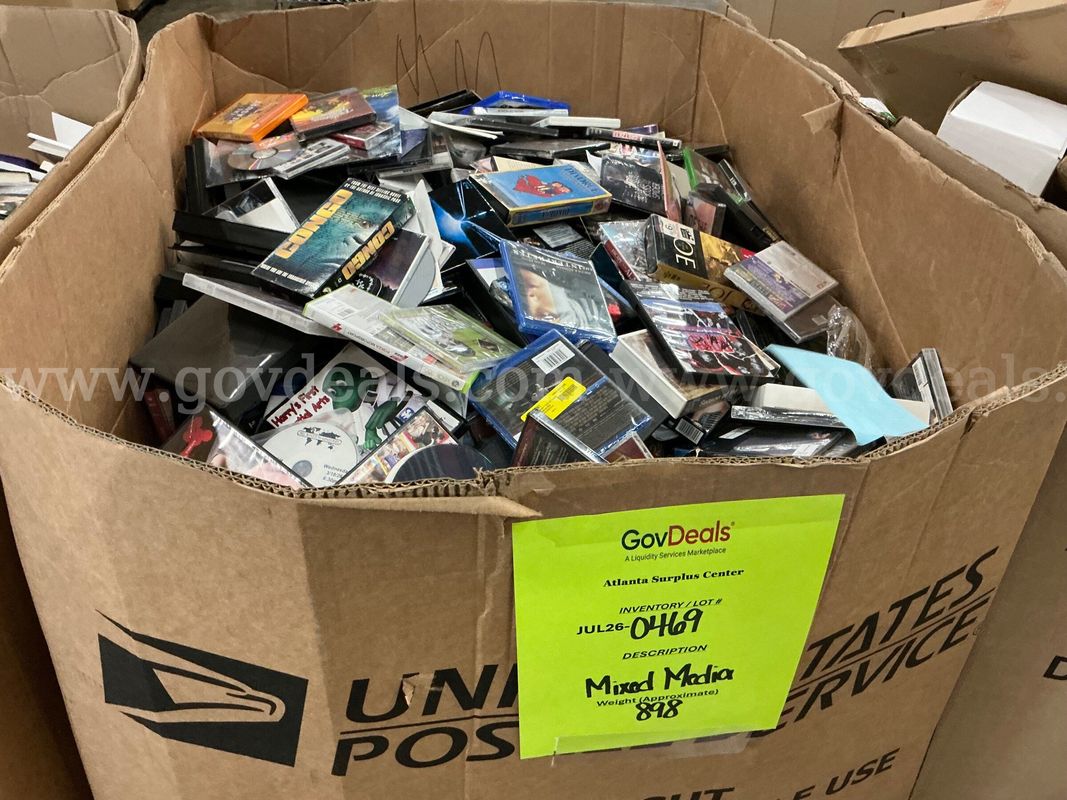 Media: "used' Mixed Media (JUL26-0469)