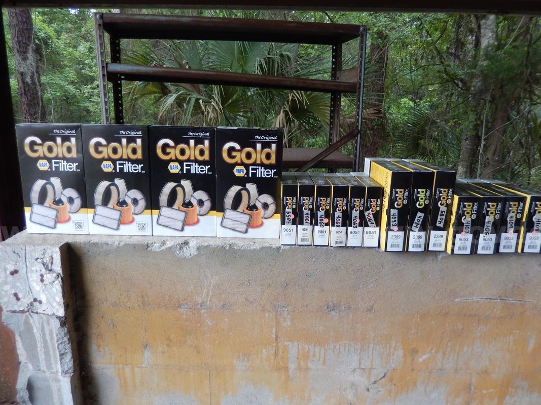 New/Old Stock (17) Assorted Napa Gold Air Filters Listed Below