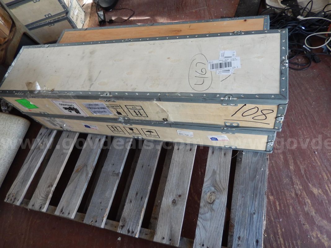 New/Old Stock (3) Vikylin Personnel Management Kiosk With Temperature Verification