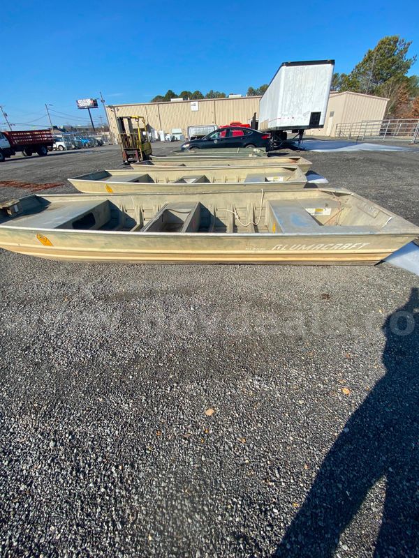 Alumacraft 16' Boat