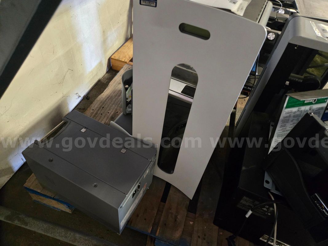 Rimage 8100n W/Everest Printer94dvd/Cd Drives)