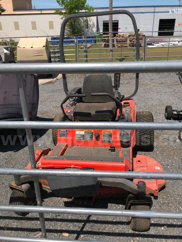 Kubota Zd-28 Zero Turn Diesel Mower.